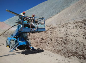 Estabilización de taludes para protección de mina