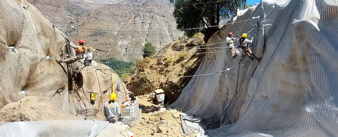 instalación-barrera-contra-aluviones-2